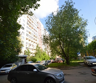 Продажа 2-комнатной квартиры. г. Москва, Зеленоград, ул. Новокрюковская, корпус 1432.
